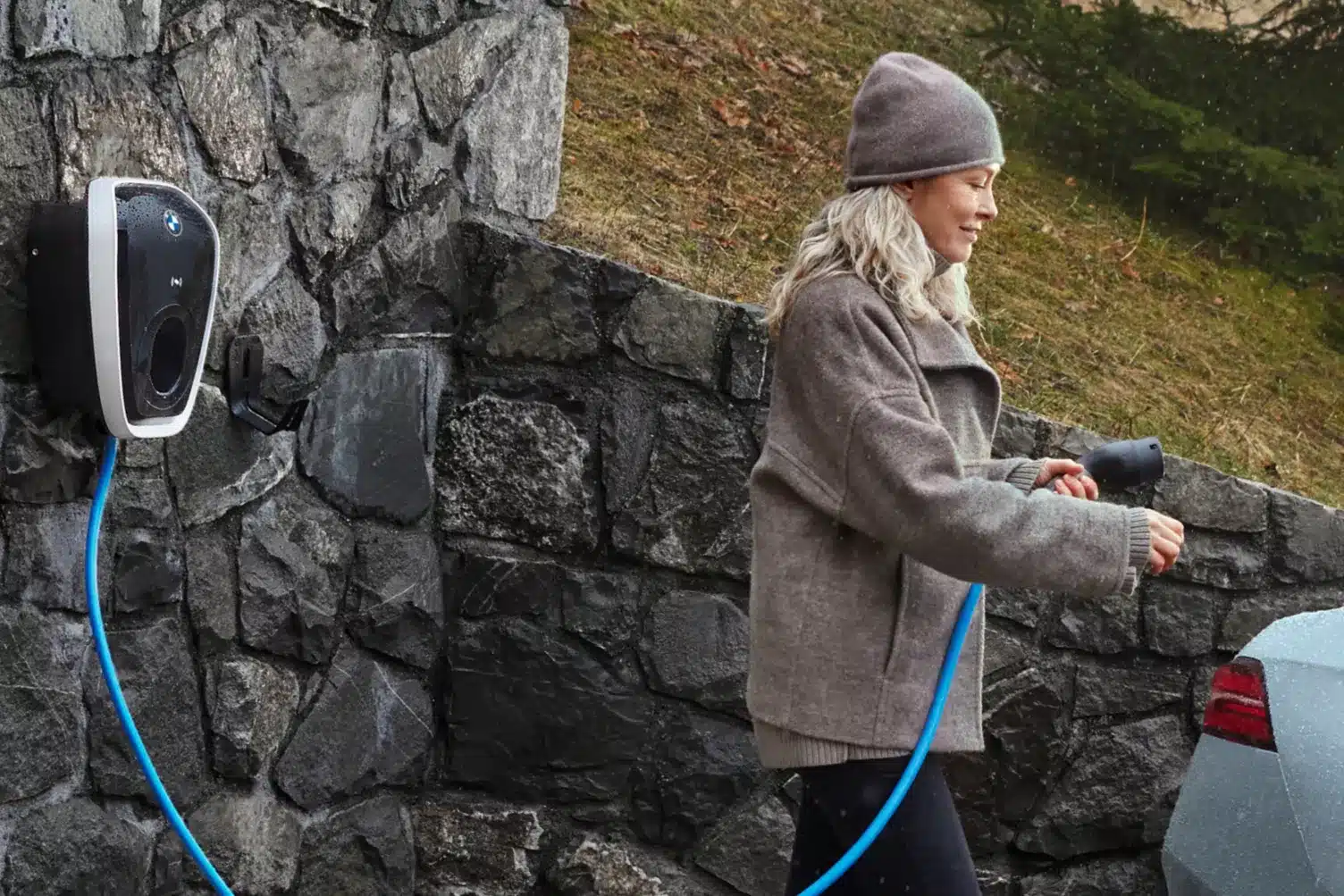 accessories-hub_seasonal_winter_charging-equipment-3to2