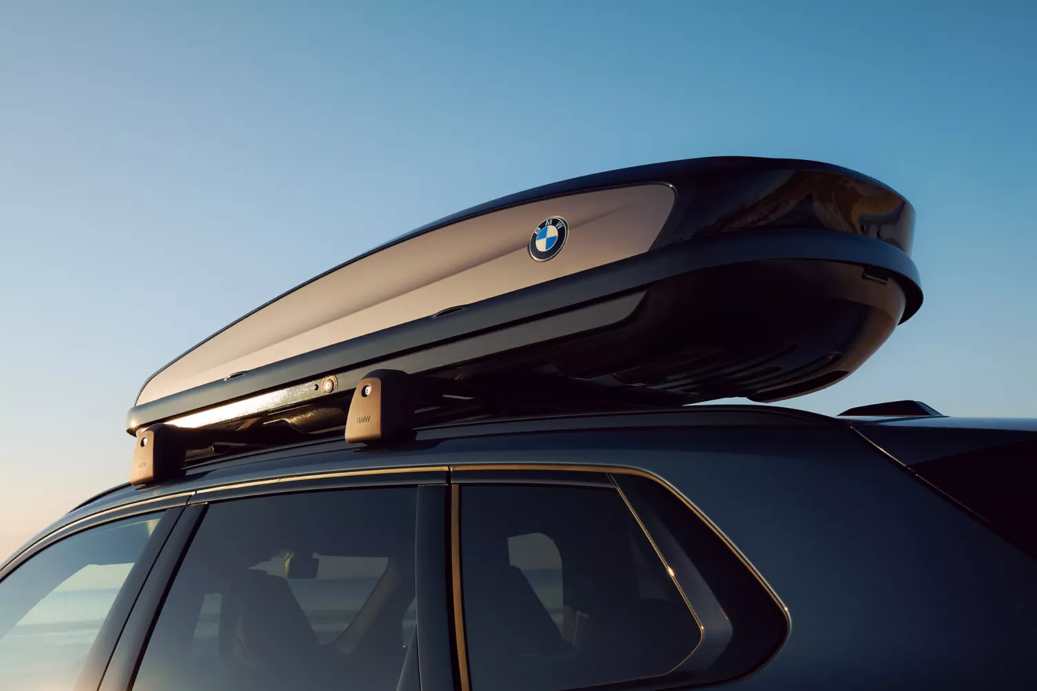 accessories-hub_seasonal_winter_travel-comfort-1-3to2